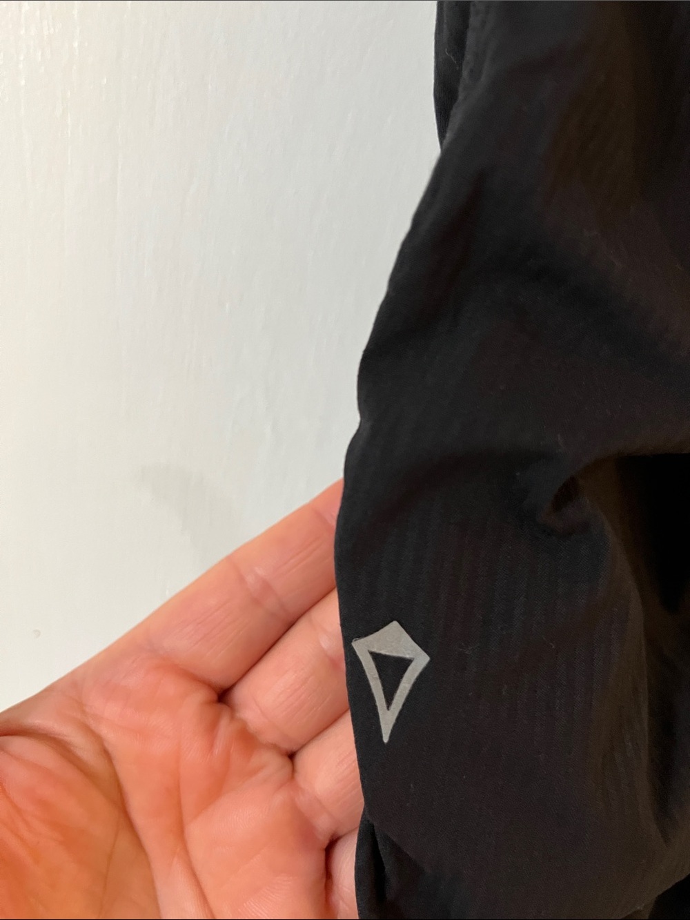 Ivivva Black Athletic pants with Reflective Logo - Picture 2 of 5